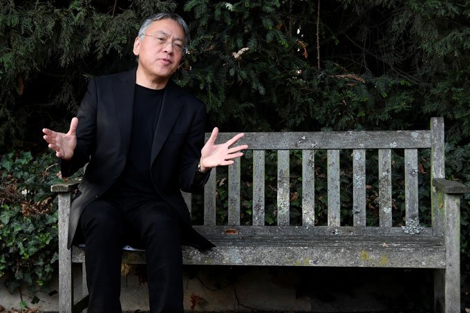 Vencedor do Nobel, Ishiguro faz literatura sutil sobre a memória