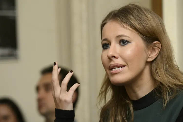 Jornalista russa Ksenia Sobchak; jovem de 35 anos anunciou que pretende concorrer à presidência em 2018 (Ben A. Pruchnie/Getty Images)