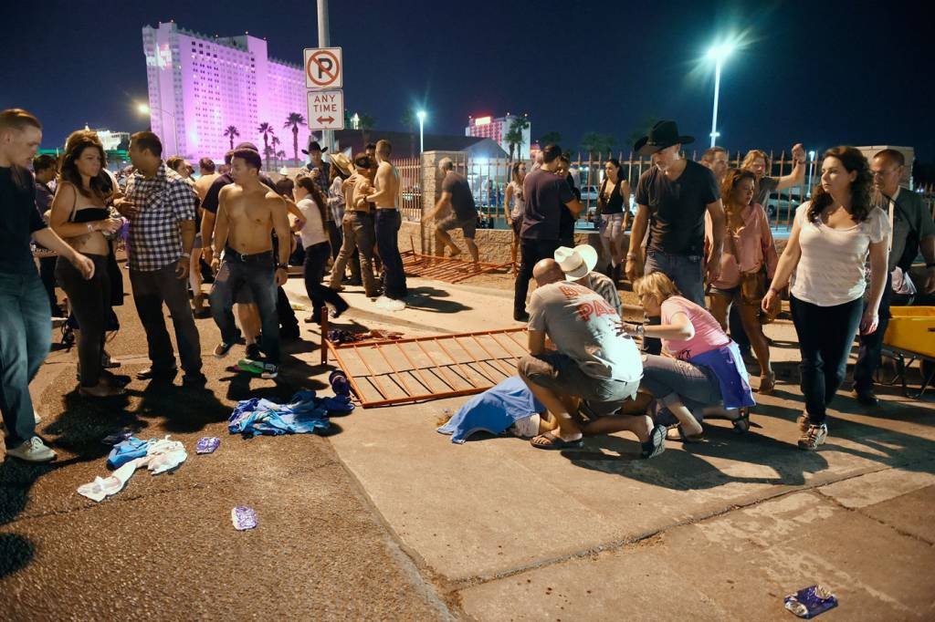 Sobe para 400 número de feridos em ataque a show em Las Vegas