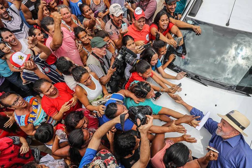 No 3º dia da caravana por Minas, Lula diz que vencerá em 2018