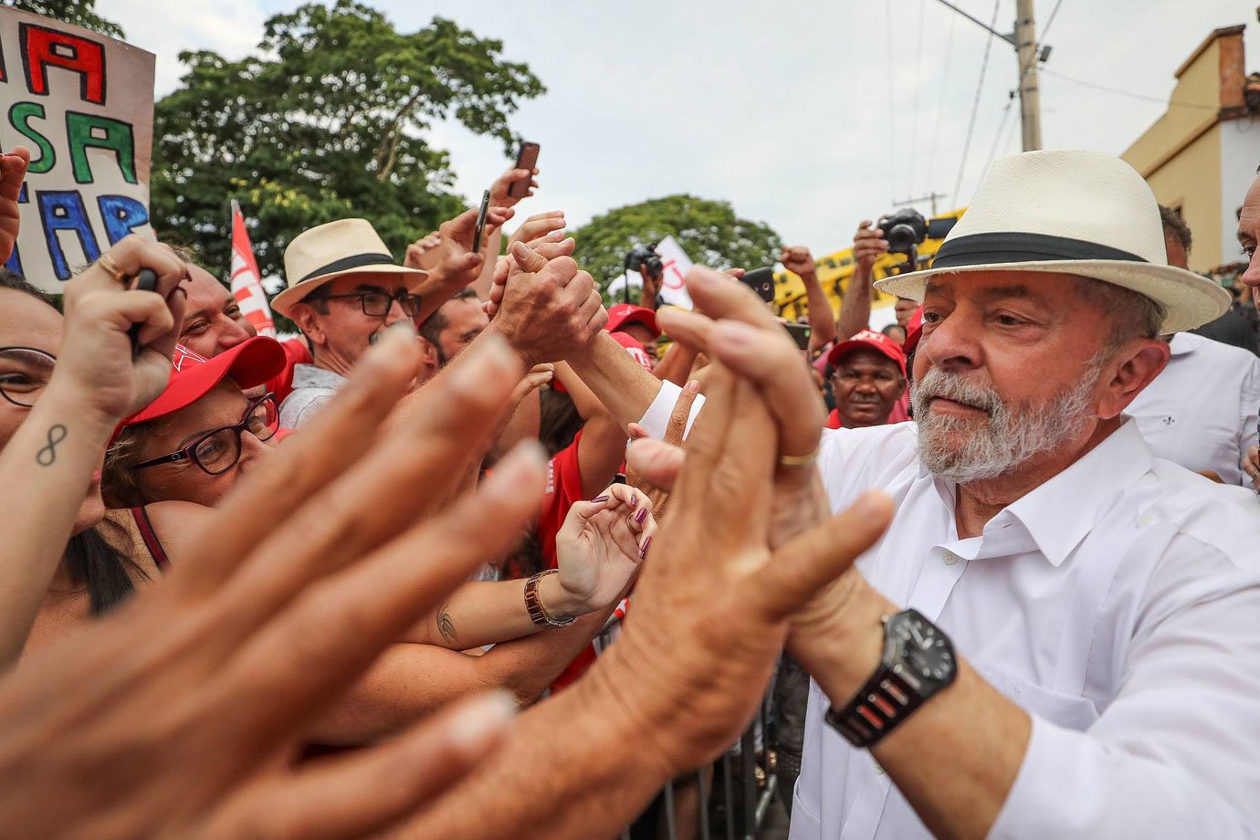 Focado em 2018 Lula encerra caravana por Minas Gerais Exame