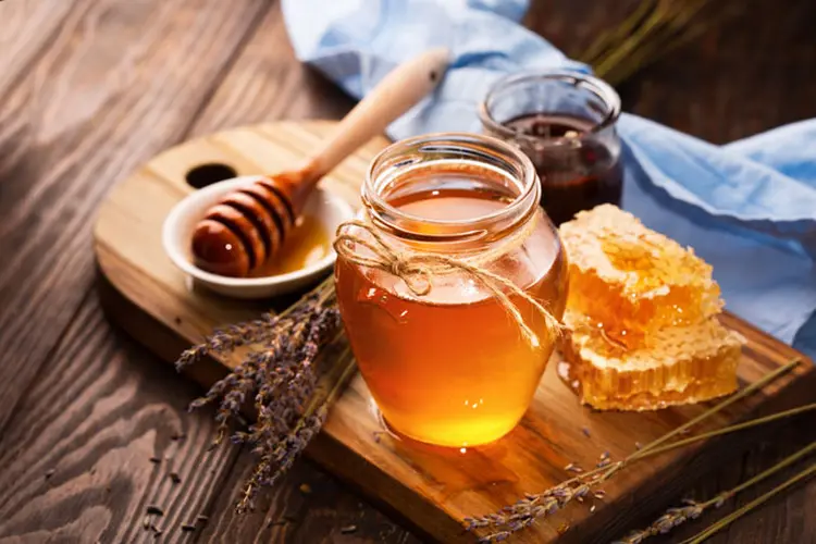 Mel: a safra de mel deste ano em Santa Catarina bateu recorde (iStock/Thinkstock)