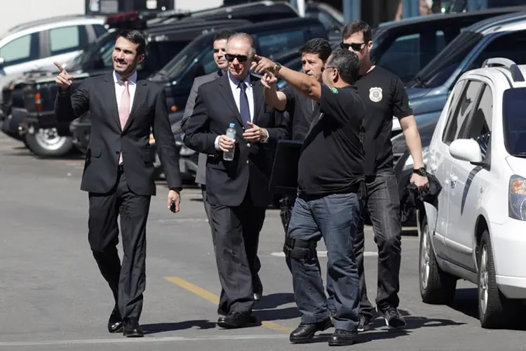 Presidente do Comitê Olímpico do Brasil (COB), Carlos Arthur Nuzman, chega a sede da Polícia Federal no Rio de Janeiro (Ricardo Moraes/Reuters)