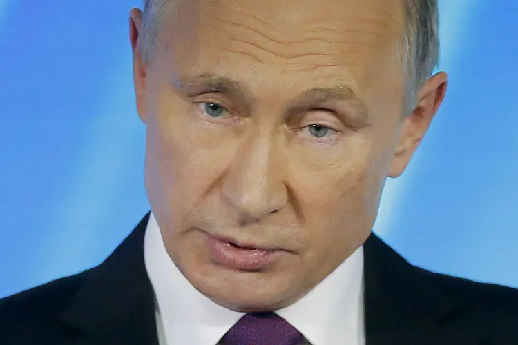 Putin: o presidente negou a dizer se irá concorrer ao quarto mandato presidencial (Alexander Zemlianichenko/Pool/Reuters)