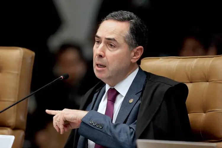 LUÍS ROBERTO BARROSO: ministro antecipou o julgamento de candidaturas avulsas para que a decisão valha para as eleições de 2018 / STF/Divulgação (STF/Divulgação)