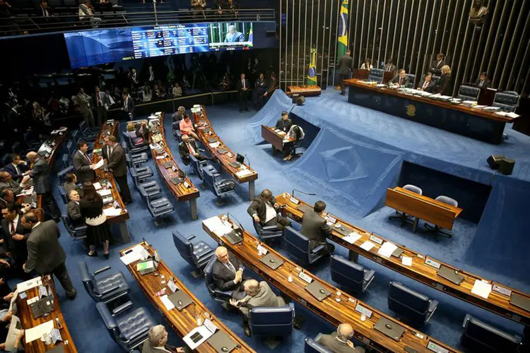 Senado: "Não posso, em momento algum, concordar com isto aqui", disse o senador (Wilson Dias/Agência Brasil)