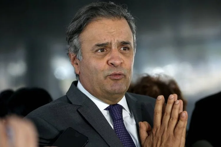 Aécio Neves: "Depois de um determinado período, em junho, quando as convenções são realizadas, acho difícil impedir uma candidatura presidencial." (Wilson Dias/Agência Brasil)
