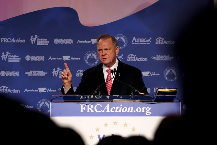 Roy Moore: o juiz negou veementemente as alegações (James Lawler Duggan/Reuters)