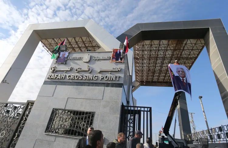 Passagem de Rafah: ela tinha sido aberta pela última vez em meados de novembro, durante três dias (Ibraheem Abu Mustafa/Reuters)