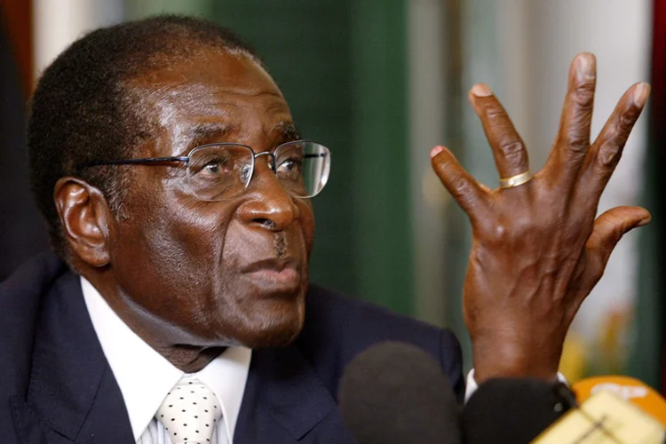 Robert Mugabe: acordo alcançado inclui garantias de segurança jurídica para sua esposa, Grace Mugabe (Howard Burditt/Reuters)