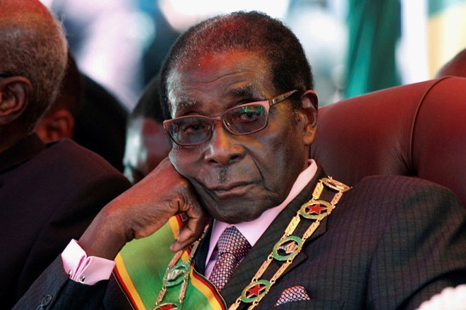 Zimbábue recupera US$ 850 milhões desviados durante regime de Mugabe