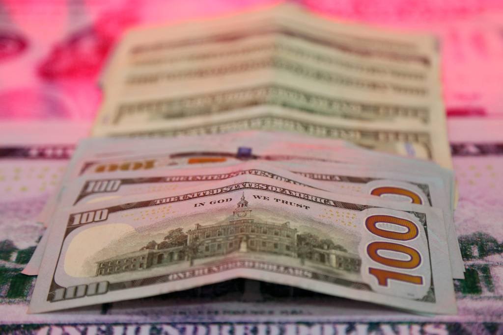 Secretário americano não se preocupa com dólar a curto prazo