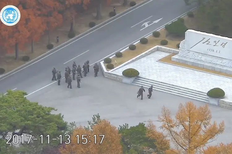 Autoridades sul-coreanas continuam investigando detalhes sobre o soldado e sobre as circunstâncias de sua deserção (United Nations Command/Reuters)