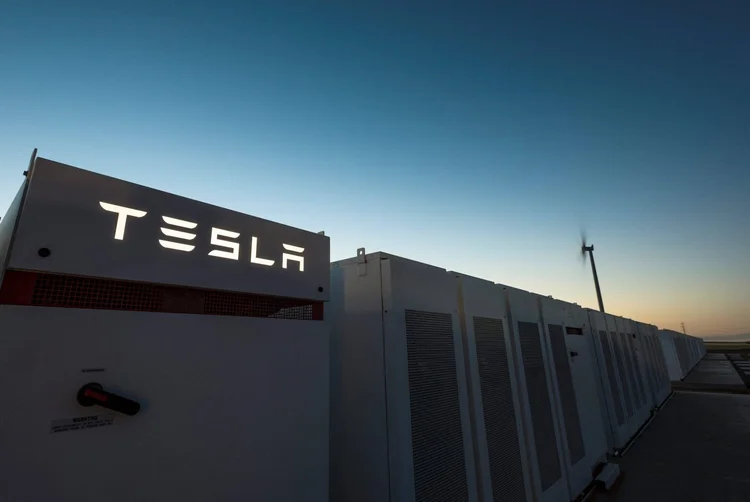 Tesla: os fechamentos operacionais levantam novas dúvidas sobre a viabilidade dos negócios de energia solar da Tesla e a lógica de Musk para uma fusão (Tesla/Handout/Reuters)