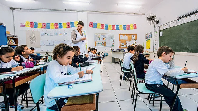 Números do Censo Escolar repassados à imprensa indicam que a estrutura física é um dos gargalos da educação (Germano Luders/Exame)