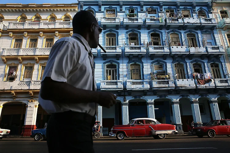 o acordo foi colocado em prática depois de dois anos de longas negociações e difíceis entraves, especialmente em relação a direitos humanos