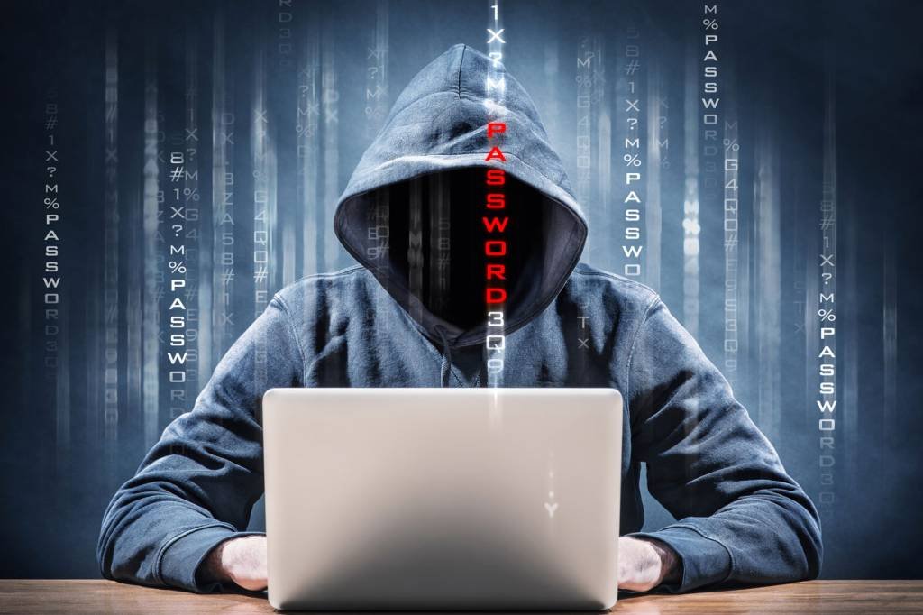 Itaú e outras empresas recrutam “hackers” em feira de tecnologia