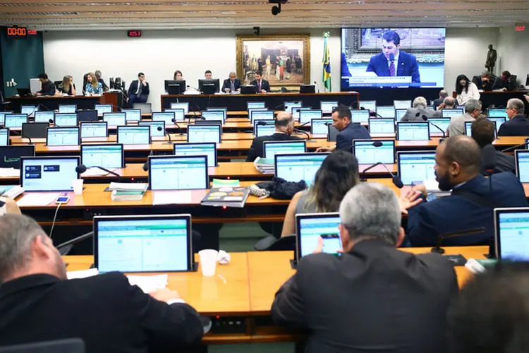 CCJ: de autoria do deputado Miro Teixeira (Rede-RJ), a PEC propõe eleições diretas, exceto nos seis últimos meses do mandato (Cleia Viana/Agência Câmara)