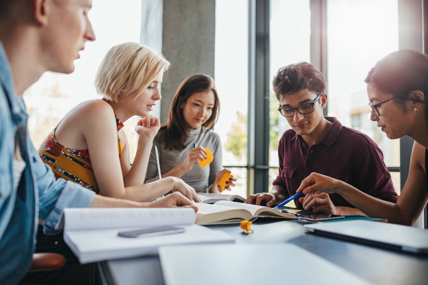 Como aprender o que o mercado exige e a faculdade não ensina