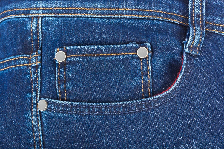 Jeans: o bolso está lá para você encher como quiser (TPopova/Thinkstock/Thinkstock)