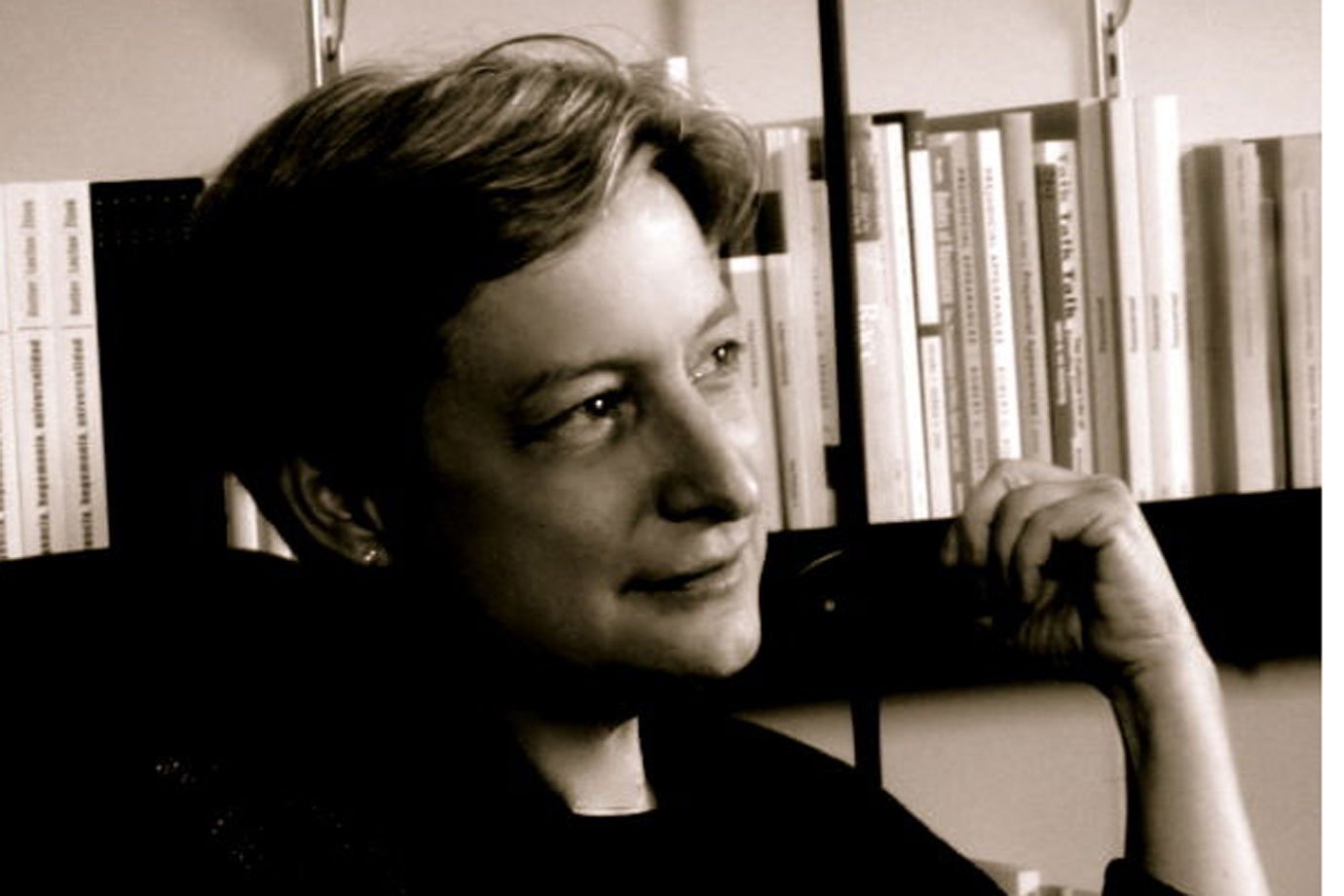 Judith Butler é agredida ao embarcar no aeroporto de Congonhas