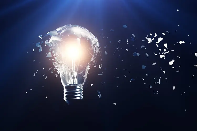 Inovação: "Empresas bem estabelecidas devem começar a pensar como disruptoras", diz Paul Earle, professor de inovação e empreendedorismo na Kellogg School. (Rost-9D/Thinkstock)