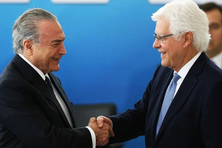 Temer e Moreira Franco: fica a cargo da presidente do STF, a ministra Cármen Lúcia, pautar a ação (Adriano Machado/Reuters)