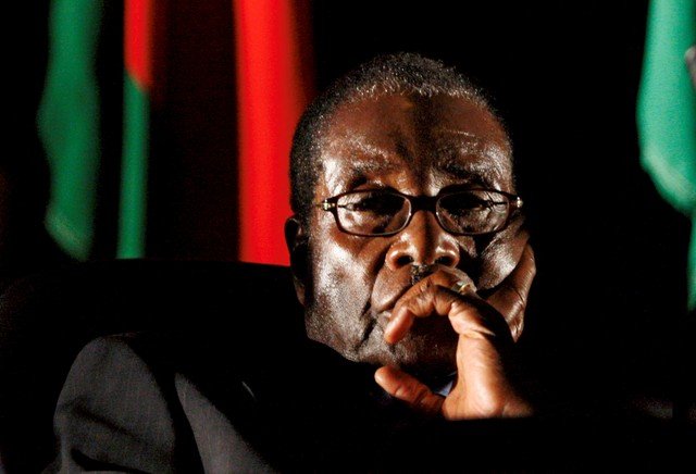 Sem Mugabe, futuro do Zimbábue é incerto
