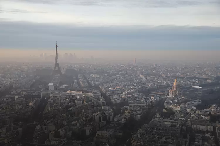 Paris em dezembro de 2016: o ar tóxico levou a medidas de emergência | Chesnot/Getty Images /  (Chesnot/Getty Images)
