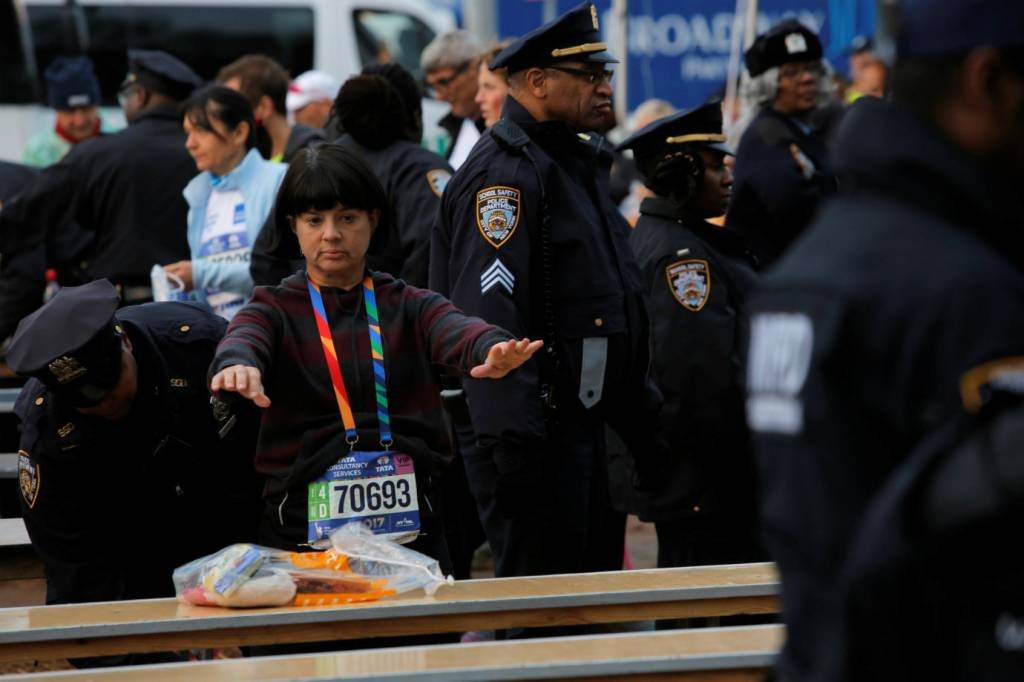 Após atentado, NY recebe maratona sob rígida segurança