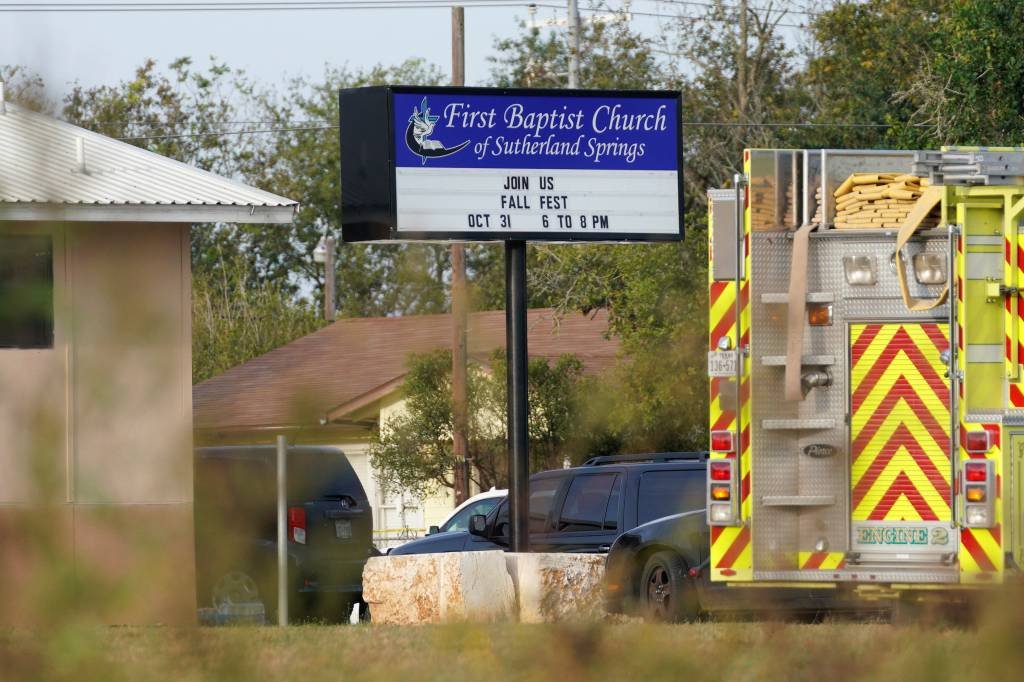 Polícia descarta motivação terrorista em massacre no Texas