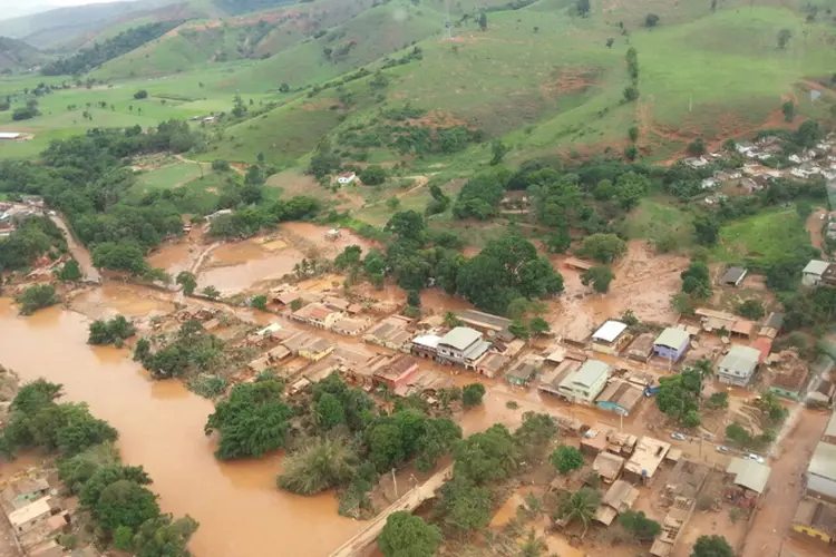 Minas Gerais: Temer (PMDB) anunciou que liberaria cerca de R$ 500 mil em recursos para cada cidade afetada (Defesa Civil de Minas Gerais/Divulgação)