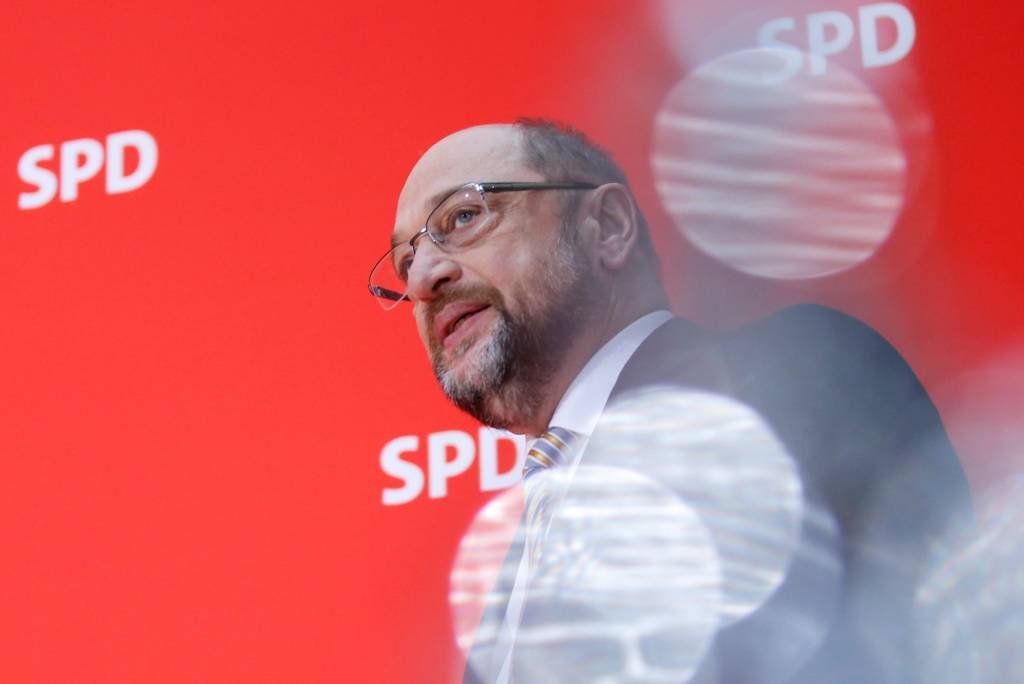 Schulz nega pré-acordo por grande coalizão e alega outras opções