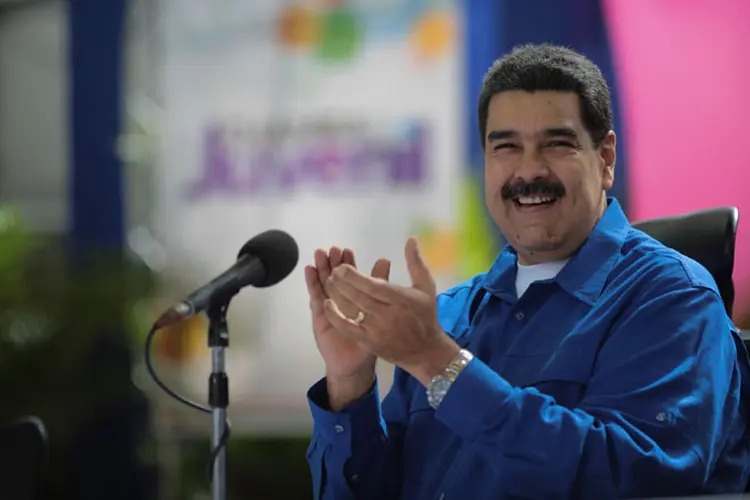 Nicolás Maduro: "Grande vitória de Vladimir Putin! Felicitações a ele e ao povo da Rússia pela imensa votação nas eleições presidenciais" (Foto/Reuters)