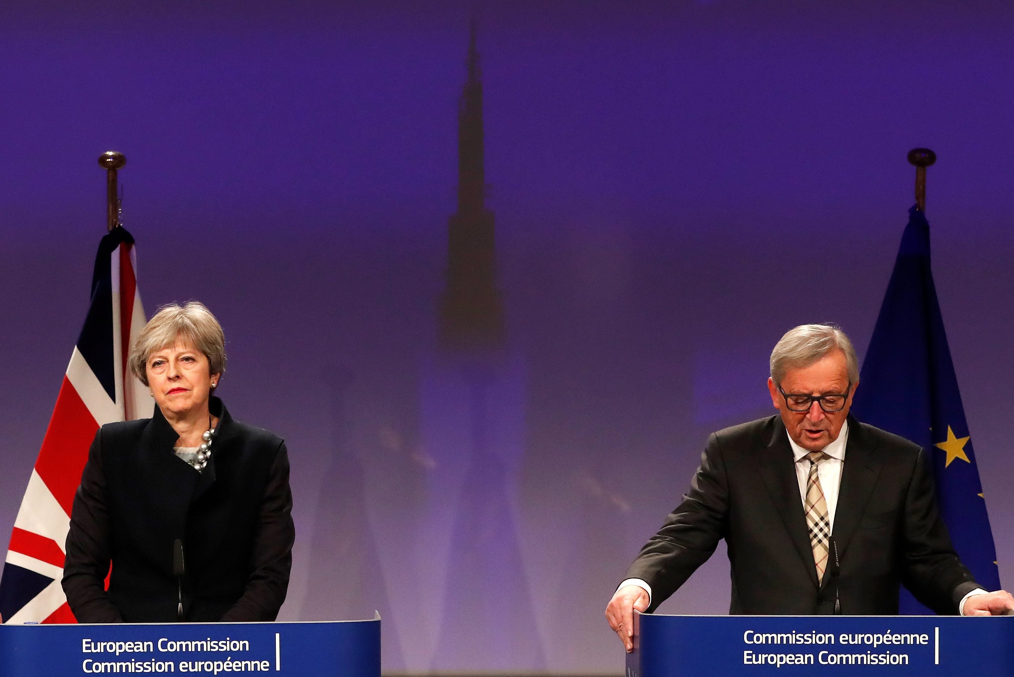UE e Reino Unido não alcançam acordo sobre 1ª fase do Brexit