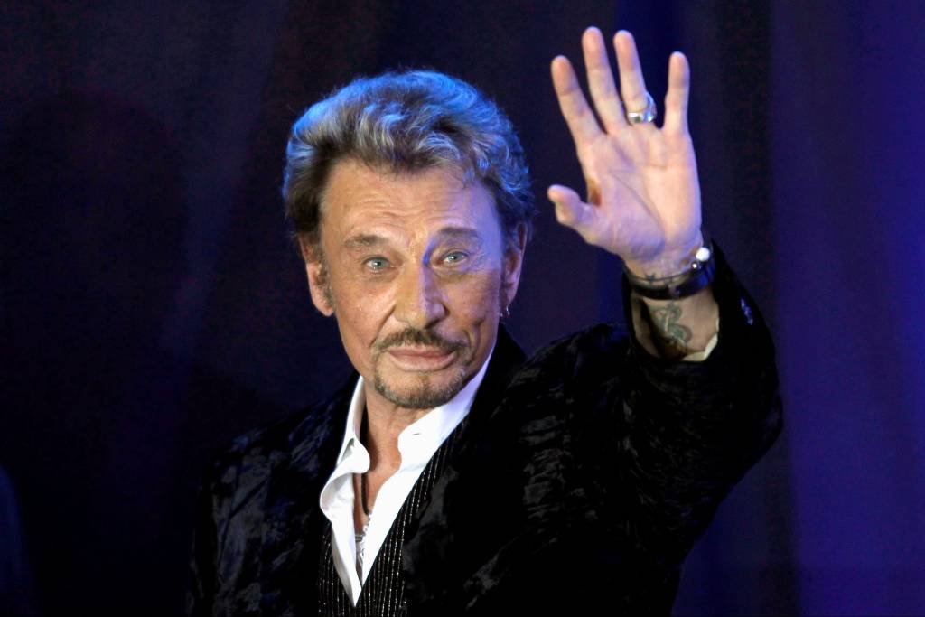 Johnny Hallyday, ícone do rock francês, morre aos 74 anos