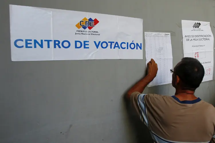 Eleições municipais: mais de 9 milhões de venezuelanos - mais de 47% do censo eleitoral - foram votar segundo números do Conselho Nacional Eleitoral (Isaac Urrutia/Reuters)