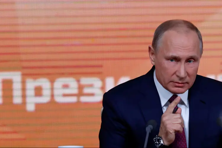 Putin: "algumas vezes os ataques com obuses e bombas chegam a 50 ou 80 por dia", disse o presidente (Sergei Karpukhin/Reuters)