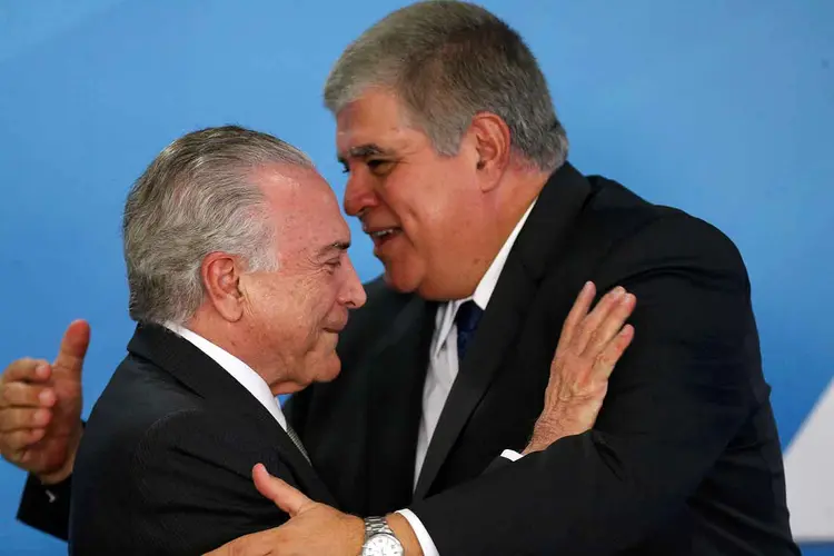 TEMER E MARUN: para o presidente, adiamento da reforma para fevereiro foi "ótimo" (Adriano Machado/Reuters)
