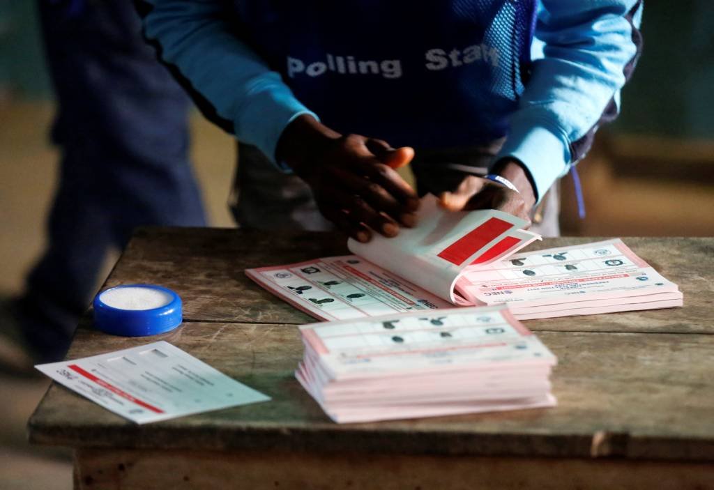 Eleições na Libéria: quase 2,1 milhões de eleitores estão registrados para votar nesta terça-feira (Reuters/Thierry Gouegnon)