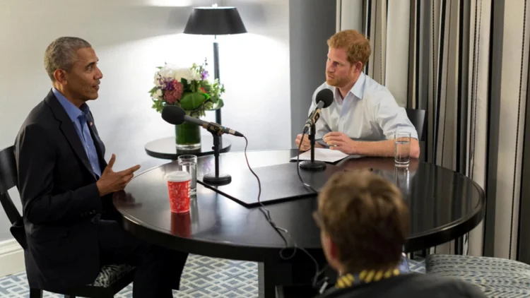 Obama e Harry: "Também é, por sinal, mais difícil ser tão detestável e cruel pessoalmente do que as pessoas são anonimamente na internet" (BBC/Divulgação)