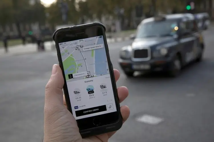 Apps de transporte: Uber disse que usuários vão enfrentar preços maiores, esperas mais longas e menos serviço disponível na periferia (Simon Dawson/Reuters)