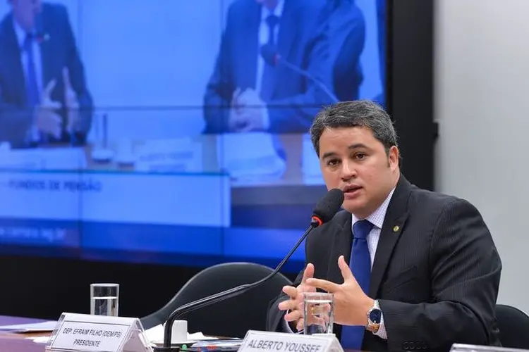 Efraim Filho: decisão foi anunciada apesar de líderes governistas terem desmentido a afirmação de Jucá (Valter Campanato/Agência Brasil)