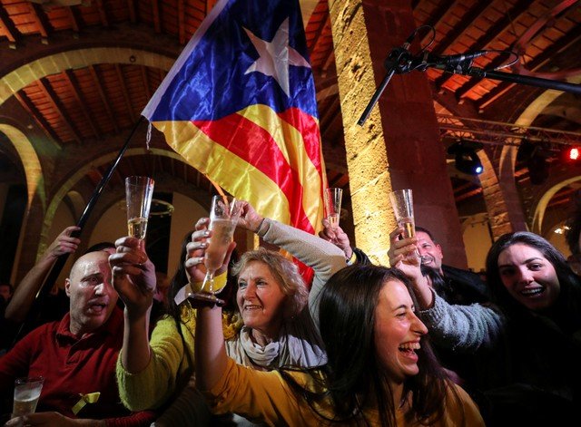 Separatistas conseguem maioria nas eleições da Catalunha