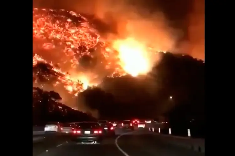 Vídeo mostra incêndio na Califórnia (Twitter/Tony B/Reprodução)