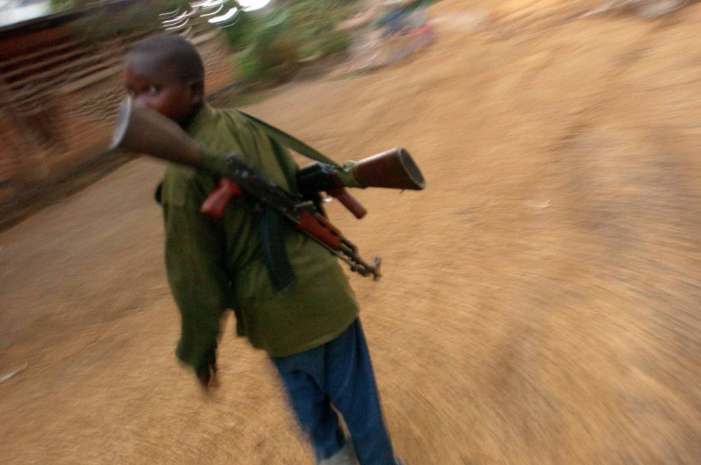 Crianças-soldado da RDC deverão receber US$ 10 mi em indenização