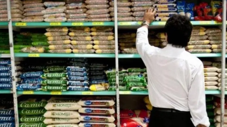 Inflação: preços de alimentos, que continuaram em queda no domicílio, também seguem contribuindo para o cenário de inflação baixa (Marcelo Camargo/Agência Brasil)