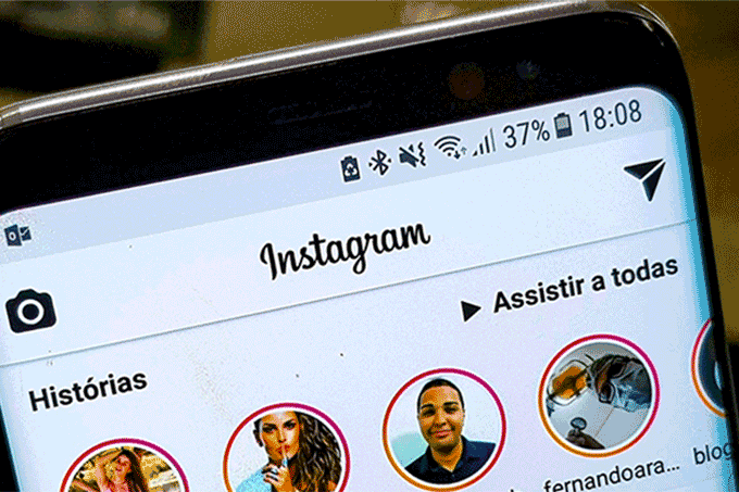 Instagram: rede social de propriedade do Facebook é focada no compartilhamento de fotos e vídeos (Lucas Agrela/Site Exame)