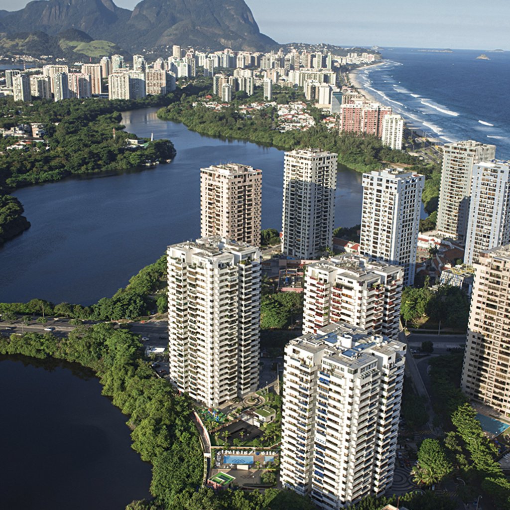 Vista aérea da Barra da Tijuca, no Rio: lucro para os hotéis só em 2022 (Ricardo Azoury/Pulsar Imagens/Exame)
