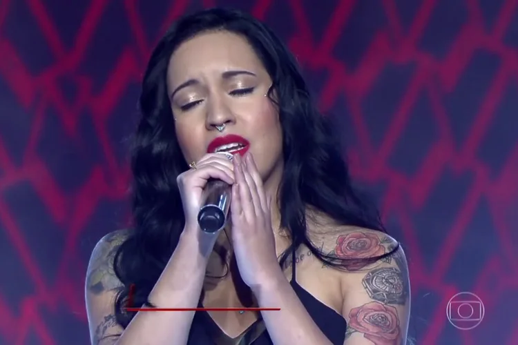 The Voice; Samantha já havia tentado participar do reality em 2016, mas foi eliminada logo nas primeiras audições. (YouTube/Reprodução)